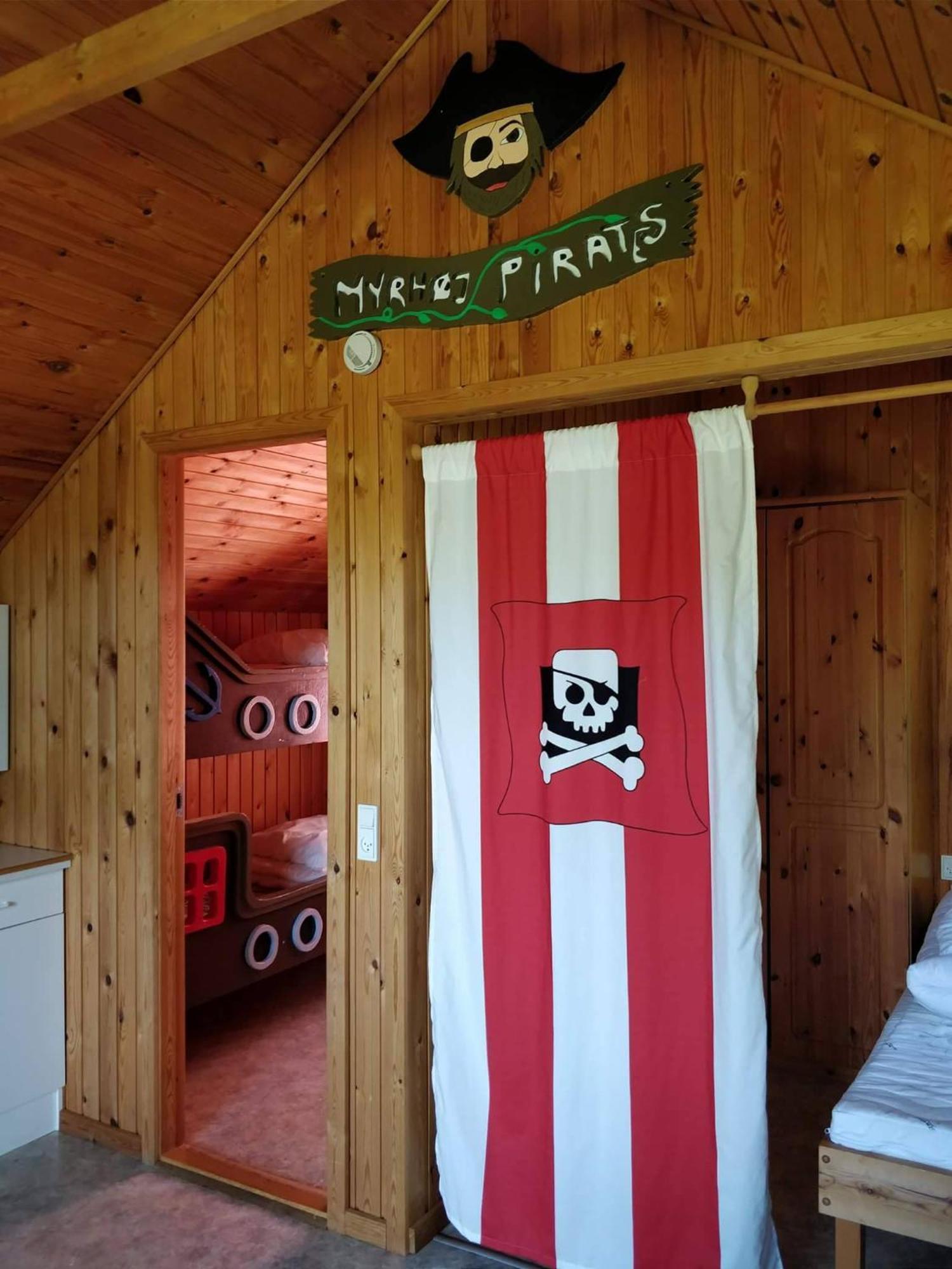 Отель Myrhoj Camping Номер фото